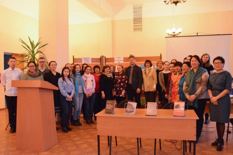 Запад, Восток и Горный Алтай в современных исследованиях литературоведов ГАГУ