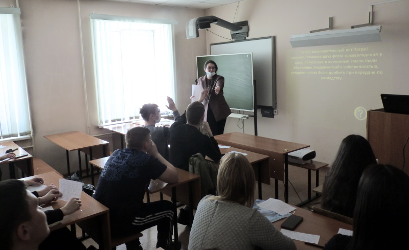 Студент Антон Останин победил в исторической викторине 